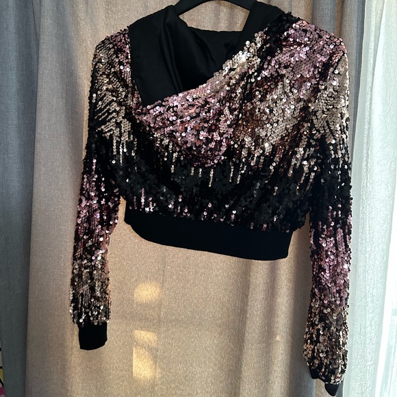 Forever 21 Cropped Pink Sequin Ombré Hooded Jacket - Picture 5 of 6